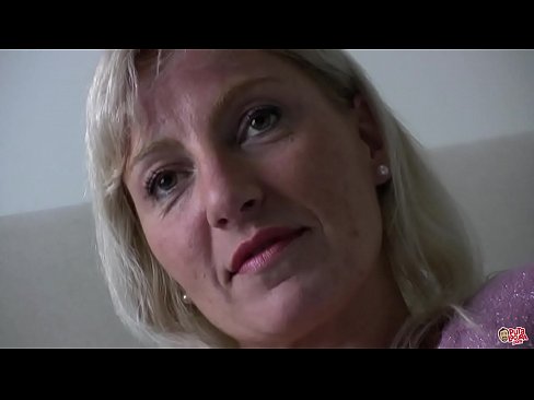 ❤️ Äiti jota me kaikki nussimme ... Lady, käyttäydy kunnolla! ☑ Pornovideo at porn fi.123sex.ru